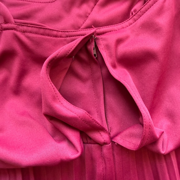 The Most Stunning Burgundy Vintage 70s Pleated Dress - Picture 10 of 13